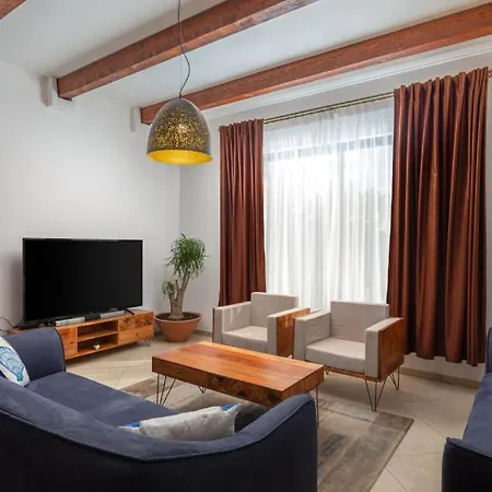 Dominus - By Guide Вілла