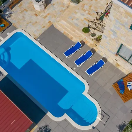 Dominus - By Guide 스플리트