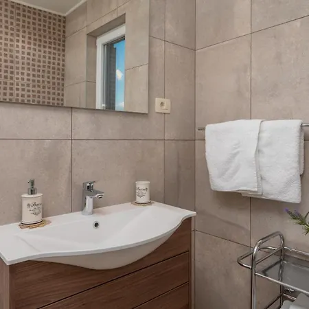 Dominus - By Guide 빌라